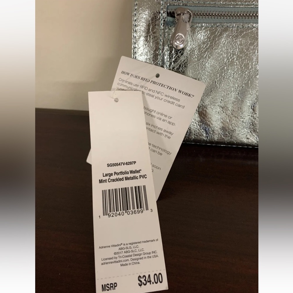 ADRIENNE VITADINI STUDIO WALLET